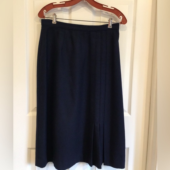 Vintage Navy Blue Womens 2 piece Suit, size 10 - Picture 7 of 11